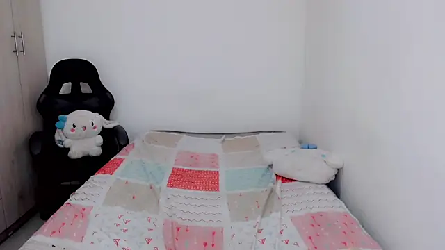 Snapshot of Youlittlepervertt_ chatting on October 16, 2025, 3:02 pm Youlittlepervertt online show from October 16, 2025, 3:02 pm