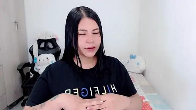 Snapshot of Youlittlepervertt_ chatting on November 8, 2025, 4:34 am Youlittlepervertt online show from November 8, 2025, 4:34 am