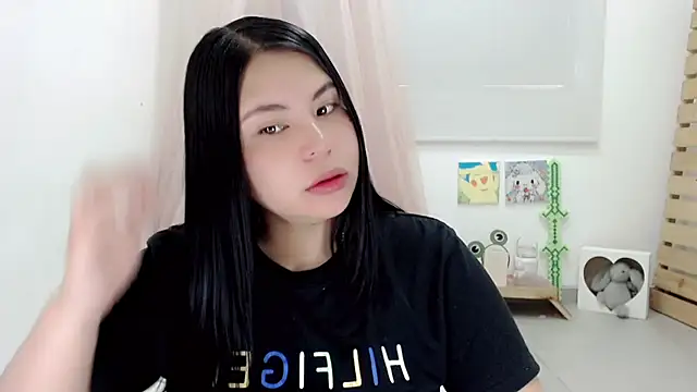 Snapshot of Youlittlepervertt_ chatting on November 20, 2025, 11:21 am Youlittlepervertt online show from November 20, 2025, 11:21 am