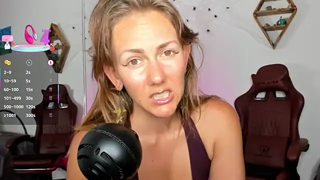 Snapshot of jasminedaze888 chatting on October 17, 2025, 10:23 pm jasminedaze888 online show from October 17, 2025, 10:23 pm