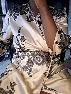 Snapshot of Shaniko89 chatting on September 9, 2025, 6:35 am Shaniko89 online show from September 9, 2025, 6:35 am