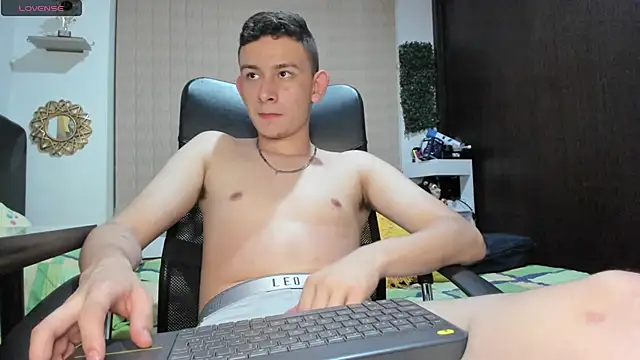 Christ Miller3 online show from March 22, 2025, 2:16 am