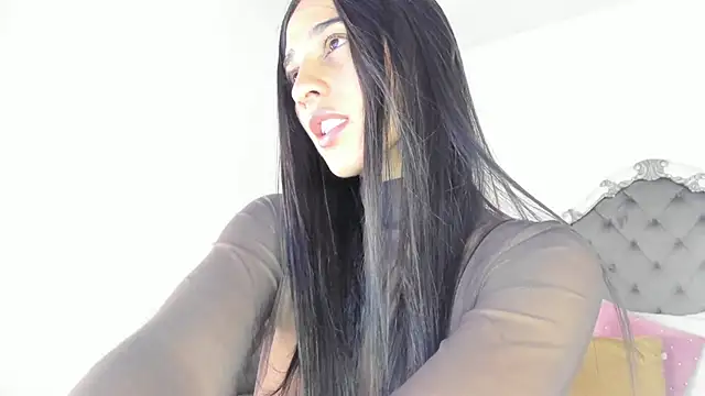 Valentina Ross  online show from July 1, 2026, 12:07 pm