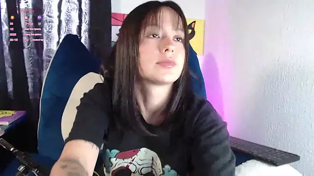 Snapshot of it_l chatting on April 10, 2026, 3:17 pm it l online show from April 10, 2026, 3:17 pm