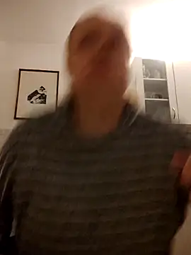 Snapshot of She-devilx chatting on February 12, 2025, 9:33 pm She-devilx online show from February 12, 2025, 9:33 pm