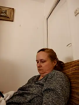 Snapshot of She-devilx chatting on February 16, 2025, 9:38 pm She-devilx online show from February 16, 2025, 9:38 pm