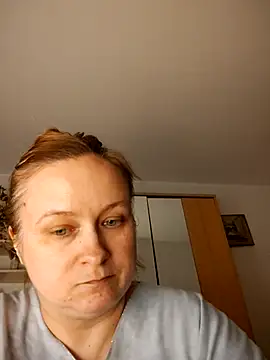 Snapshot of She-devilx chatting on March 21, 2025, 9:45 pm She-devilx online show from March 21, 2025, 9:45 pm