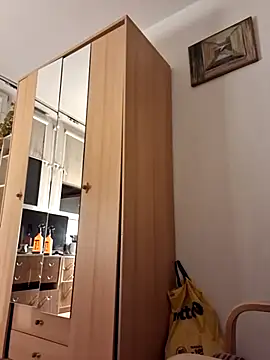 Snapshot of She-devilx chatting on September 20, 2025, 9:27 pm She-devilx online show from September 20, 2025, 9:27 pm