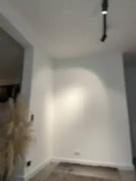 EllaSanz  online show from November 3, 2025, 9:16 pm