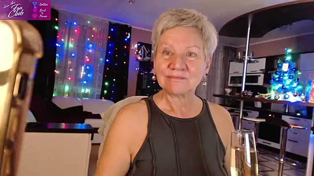 roxana brooks online show from December 31, 2024, 9:17 pm