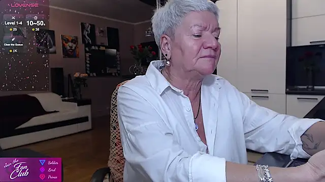 roxana brooks online show from October 8, 2025, 5:54 pm