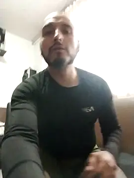 KenllyH online show from September 17, 2025, 10:11 pm