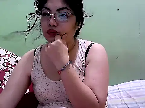 mynameisamor online show from July 7, 2026, 11:58 am