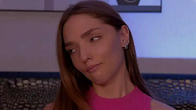 VirginieCruz online show from January 20, 2025, 8:29 pm