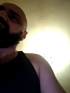 Azersayt online show from May 5, 2026, 2:47 pm