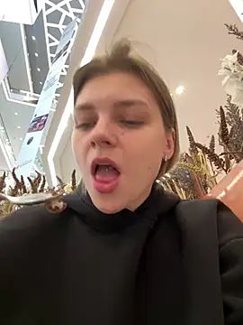 ValenciaShock online show from April 8, 2026, 7:30 am