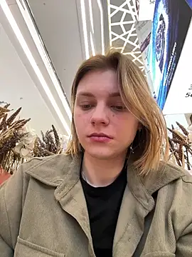 ValenciaShock online show from April 10, 2026, 7:13 am