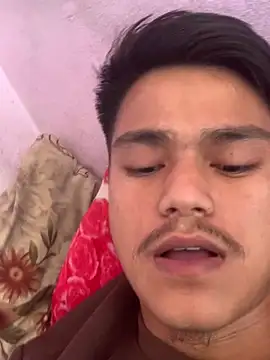 Hullax online show from November 9, 2025, 4:55 am