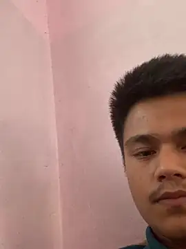 Hullax online show from March 5, 2026, 4:19 am