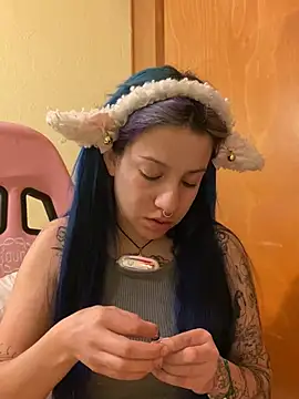 Snapshot of Lucygothic chatting on January 23, 2025, 1:08 am Lucygothic online show from January 23, 2025, 1:08 am