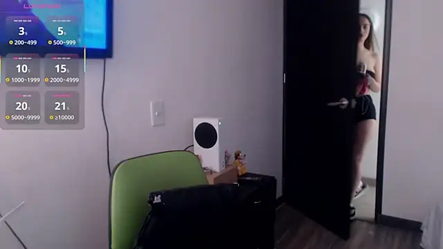 Snapshot of Sophi-tayson chatting on September 25, 2025, 5:27 pm Sophi-tayson online show from September 25, 2025, 5:27 pm