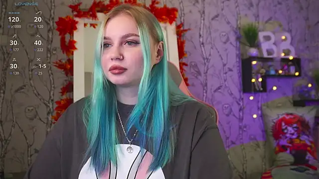 Snapshot of Moon_Valkyrie chatting on September 29, 2025, 9:03 am Moon Valkyrie online show from September 29, 2025, 9:03 am