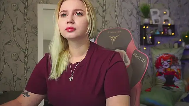 Snapshot of Moon_Valkyrie chatting on February 26, 2026, 9:30 am Moon Valkyrie online show from February 26, 2026, 9:30 am