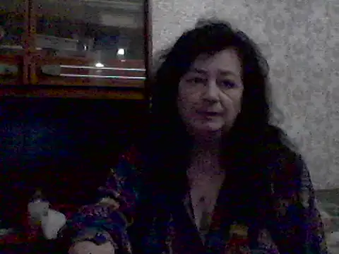 GypsiQueen2 online show from March 5, 2025, 4:13 pm
