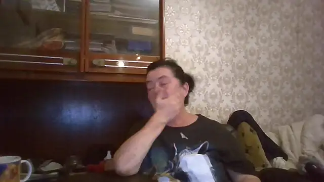 GypsiQueen2 online show from September 10, 2025, 9:59 pm