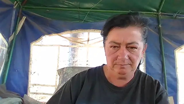 GypsiQueen2 online show from September 22, 2025, 8:49 am