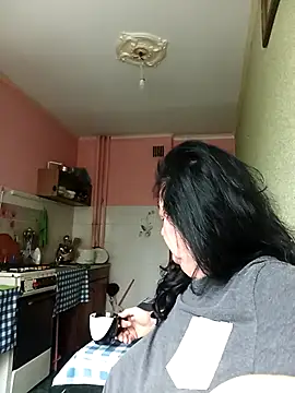 GypsiQueen2 online show from February 28, 2026, 6:36 am