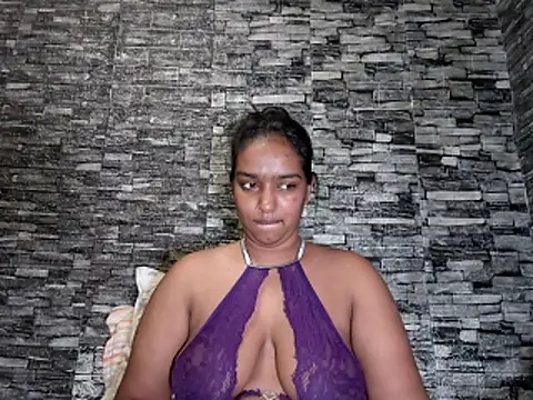 Xindias fantasyX online show from April 17, 2026, 6:11 pm