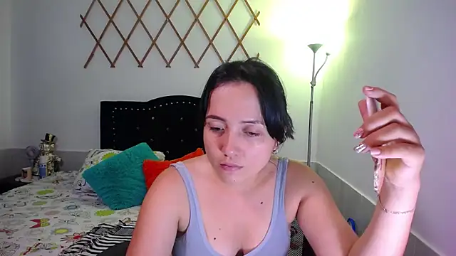 Snapshot of naughty_girl_4u chatting on October 16, 2025, 8:21 pm naughty girl 4u online show from October 16, 2025, 8:21 pm