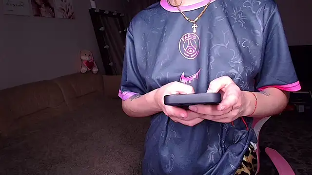   Malika   online show from December 14, 2025, 2:00 pm