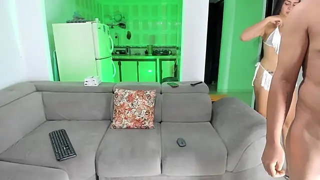 Fairycandyx online show from November 30, 2025, 8:13 pm