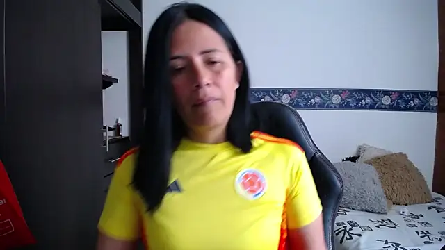 sharoon cheerry online show from November 18, 2025, 3:16 pm