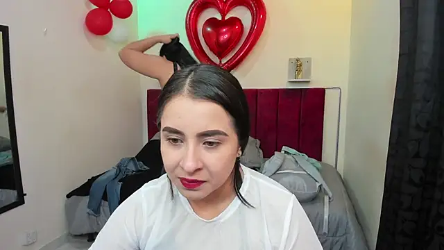 Snapshot of Afrodita-hott chatting on February 18, 2025, 12:17 pm Afrodita-hott online show from February 18, 2025, 12:17 pm