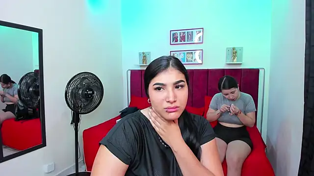 Snapshot of Afrodita-hott chatting on February 27, 2025, 12:02 pm Afrodita-hott online show from February 27, 2025, 12:02 pm