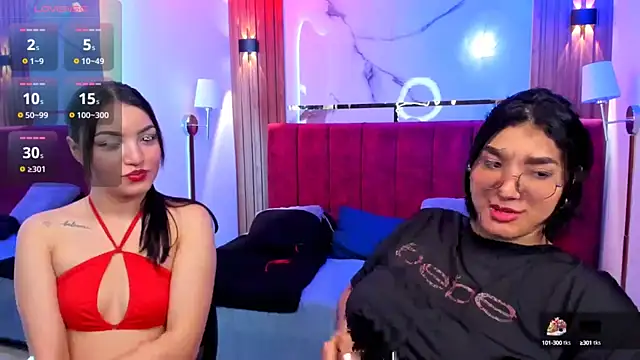 Snapshot of Afrodita-hott chatting on October 2, 2025, 12:23 pm Afrodita-hott online show from October 2, 2025, 12:23 pm