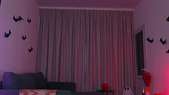 Snapshot of Alison_Miller9 chatting on October 21, 2025, 9:32 am Alison Miller9 online show from October 21, 2025, 9:32 am