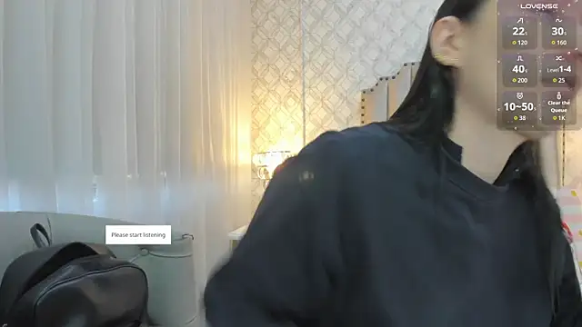 Pia Johnson  online show from April 18, 2026, 11:25 am