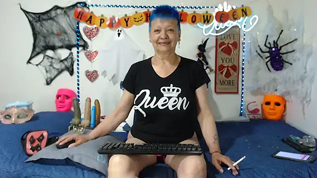 loquitaqueen011 online show from October 26, 2025, 3:29 pm