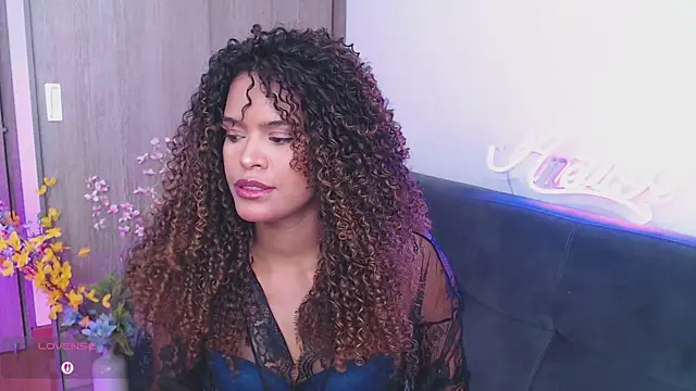 Amelia bss online show from October 28, 2025, 2:09 pm