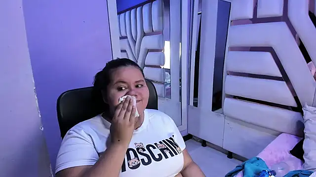 ValenTitis online show from November 29, 2025, 8:56 pm