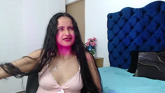 Snapshot of Lili666_ chatting on October 27, 2025, 3:21 am Lili666 online show from October 27, 2025, 3:21 am