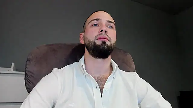 A              online show from September 26, 2025, 12:20 pm