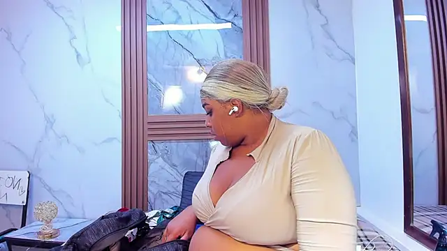 HannyMansonh online show from February 13, 2025, 3:39 am