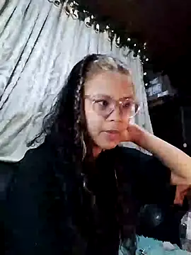 Snapshot of Hathorlove chatting on December 9, 2024, 2:45 am Hathorlove online show from December 9, 2024, 2:45 am