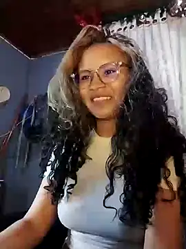 Snapshot of Hathorlove chatting on January 3, 2025, 7:29 pm Hathorlove online show from January 3, 2025, 7:29 pm