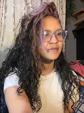 Snapshot of Hathorlove chatting on January 28, 2025, 12:26 am Hathorlove online show from January 28, 2025, 12:26 am